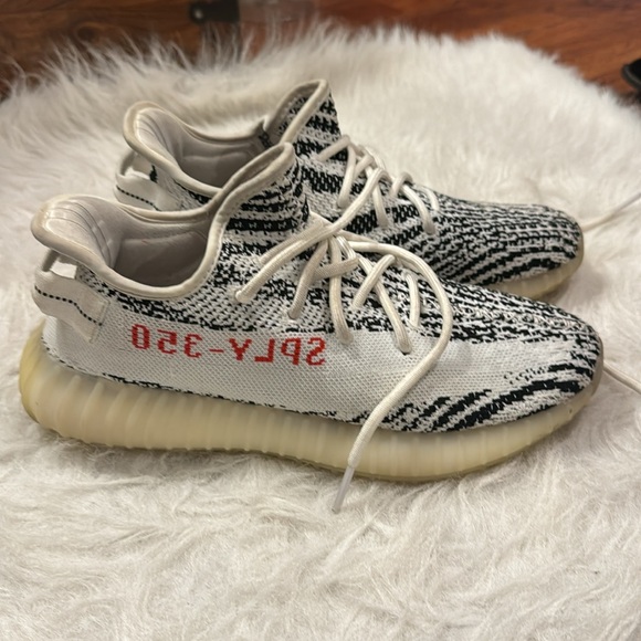 Yeezy Boost by Adidas 350 Zebra size 8 1/2 pre-owned. - Picture 5 of 8
